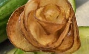 Rožės iš keptų bulvyčių