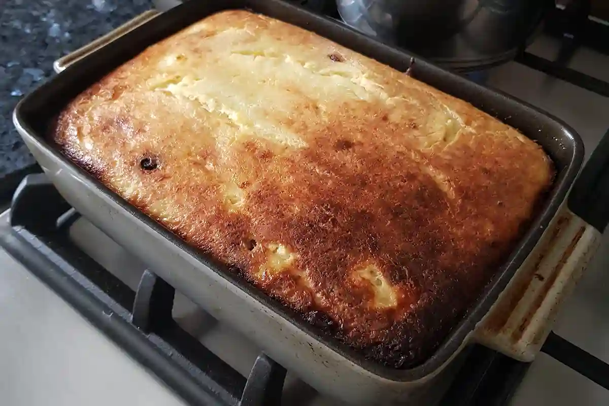 Varškės apkepas su razinomis Varškės apkepas