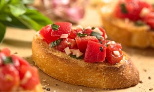 Bruschetta – itališkas užkandis su pomidorais