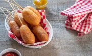 Dešrelės kukurūzų tešloje "Corn Dogs"