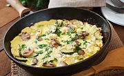 Omletas su cukinija ir pievagrybiais