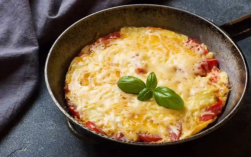 Omletas su pomidorais ir sūriu