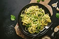 Makaronai su Pesto padažu ir parmezano sūriu