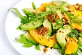 Avokado ir mango salotos