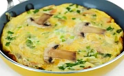 Omletas su pievagrybiais