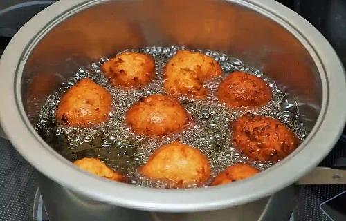 Skanios varškės spurgos
