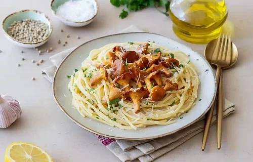 Spageti makaronai su voveraitėmis