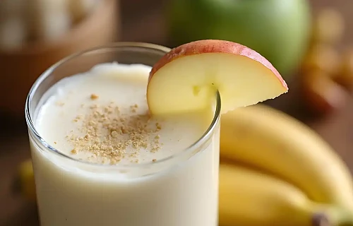 Pieniškas bananų ir obuolių kokteilis