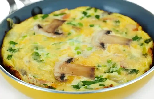 Omletas su pievagrybiais