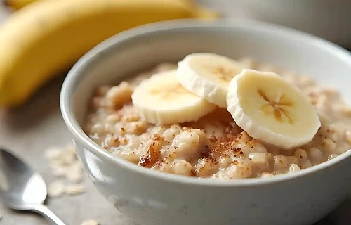Avižinė košė su bananais