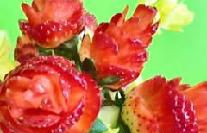 Rožės iš braškių