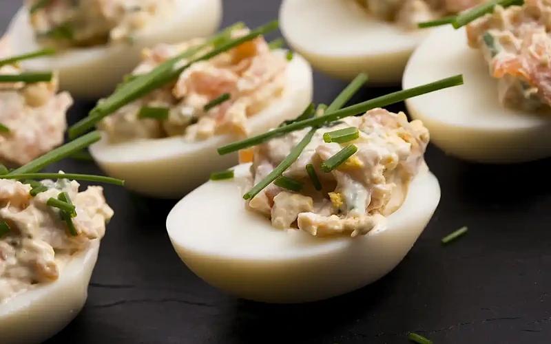 Įdaryti kiaušiniai: vištienos ir šoninės įdaras