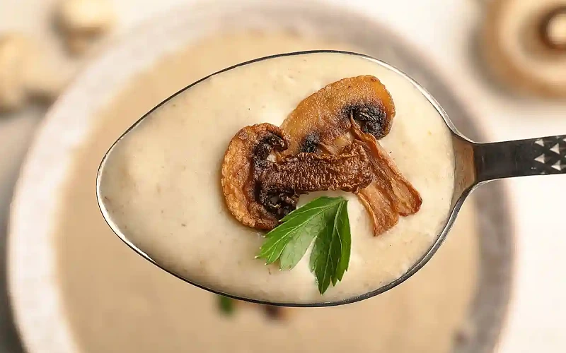 Trinta pievagrybių sriuba