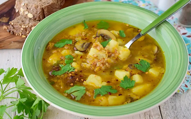 Grikių ir pievagrybių sriuba