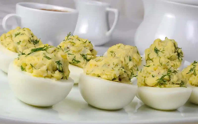 Sūriu įdaryti kiaušiniai