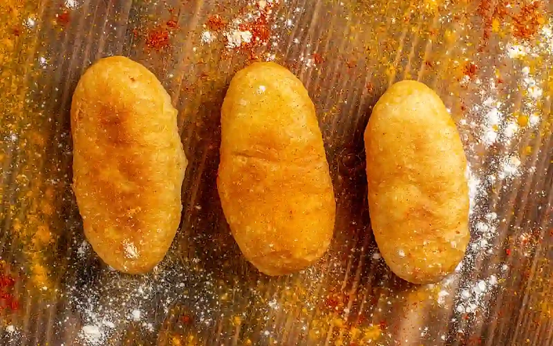 Pyragėliai su bulvių įdaru