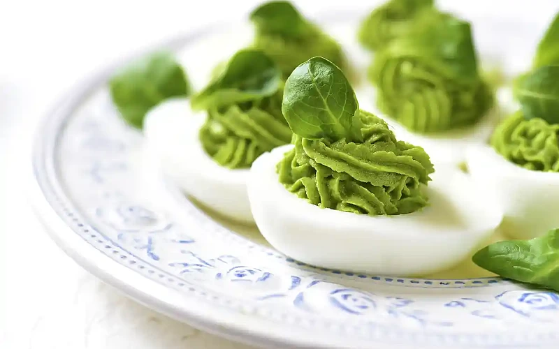 Įdaryti kiaušiniai su avokadu